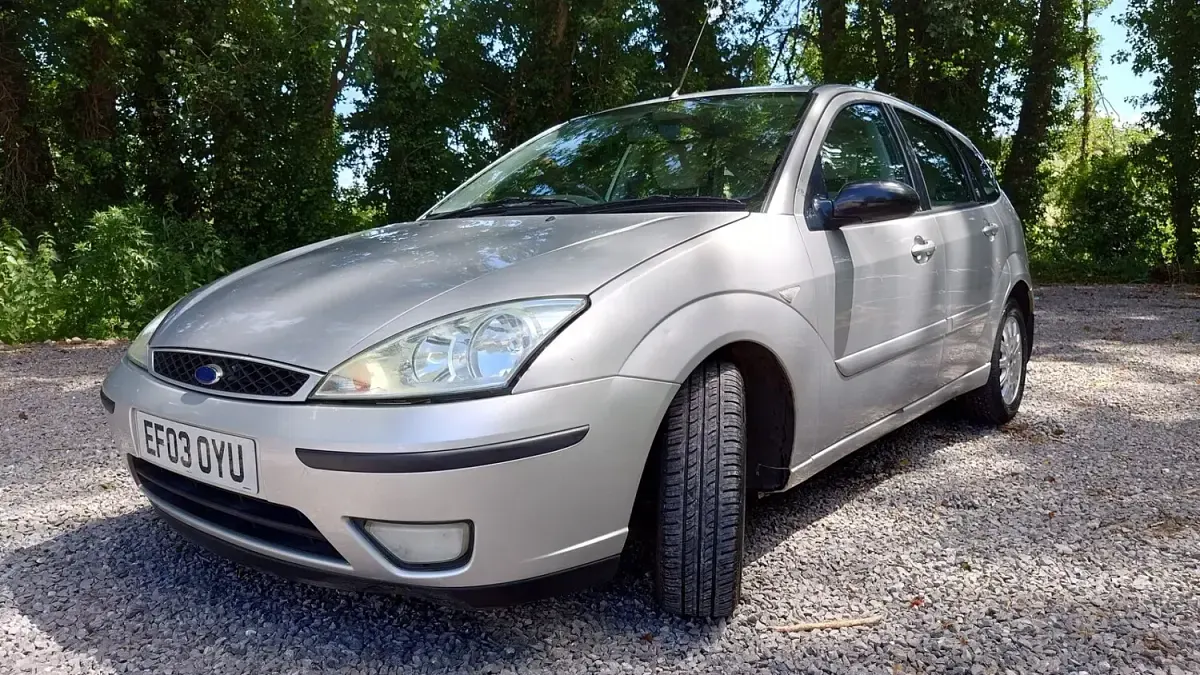 Used Ford Focus Ghia 2003 Silver Hatchback