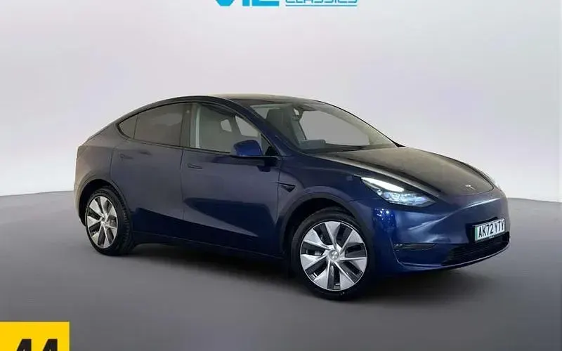 Used Tesla Model Y Long Range AWD 286 kW (389 HP) 2025 SUV