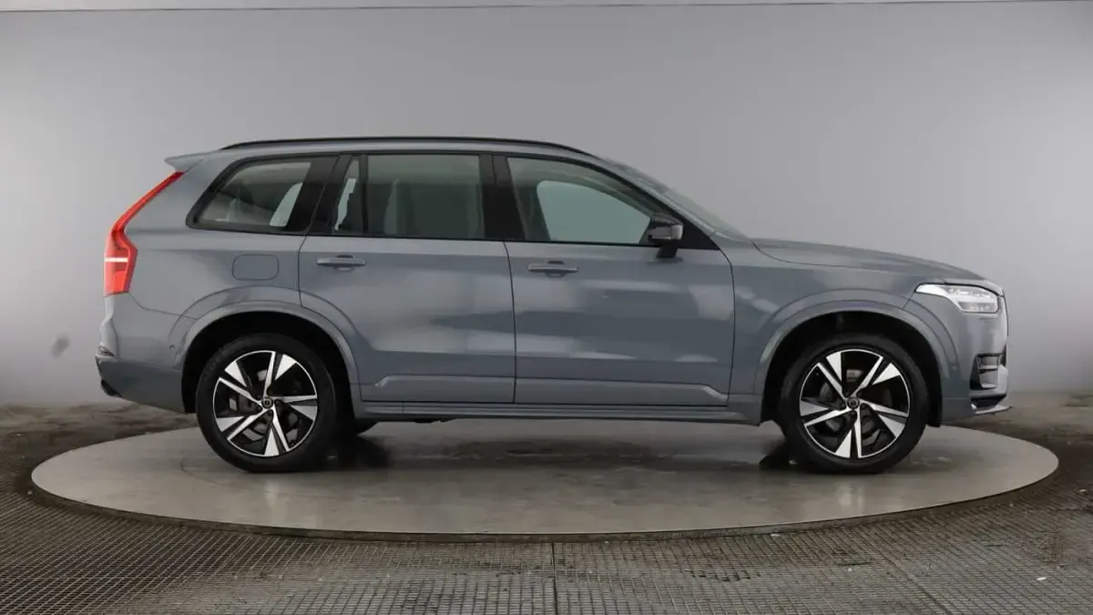 Used Volvo XC90 Plus 235 HP (172 kW) 2022 Grey SUV