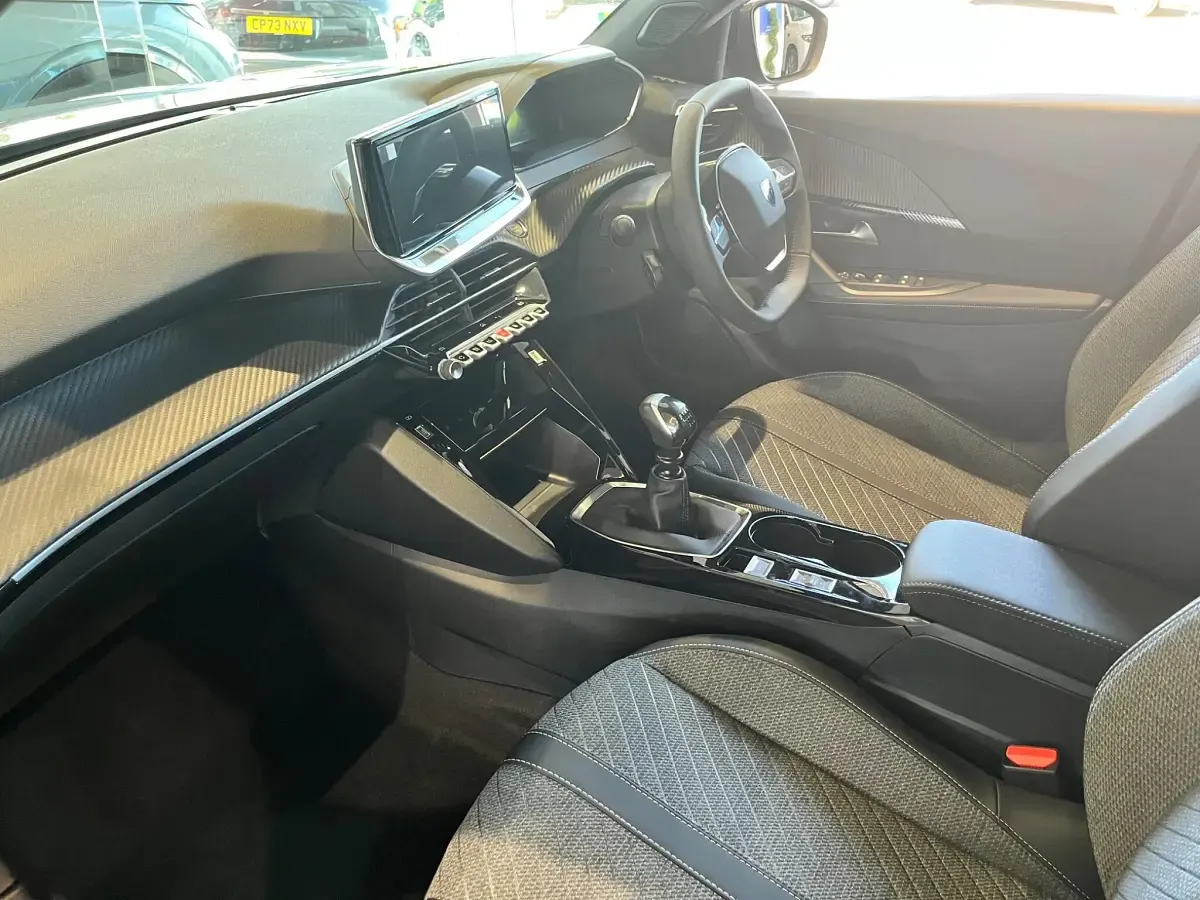 New Peugeot 2008 Allure 2026 Selenium grey SUV
