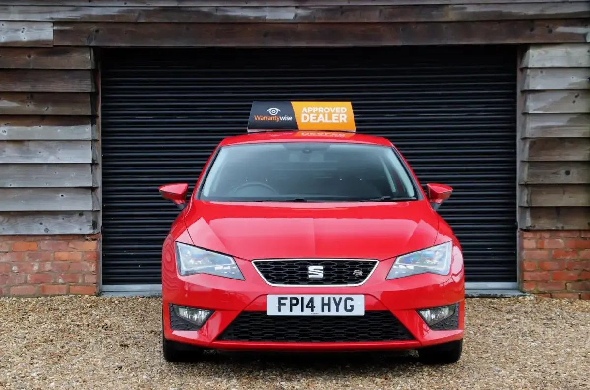 Begagnad Seat Leon FR 2014 Röd Halvkombi