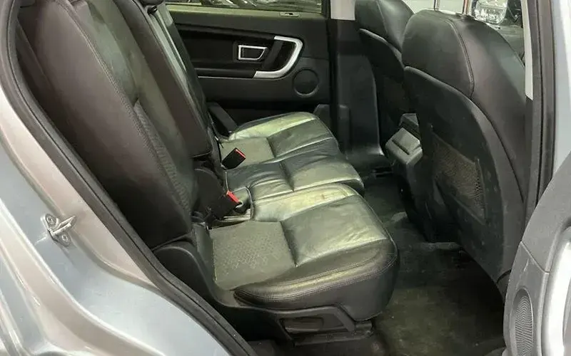 Used Land Rover Discovery 5 SE 179 HP (131 kW) 2019 SUV