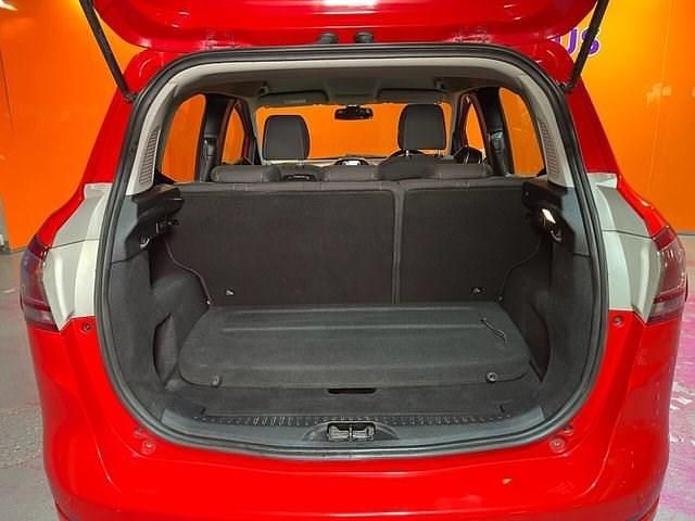 Usado Ford B-MAX Zetec 100 HP (73 kW) 2017 Vermelho Monovolume