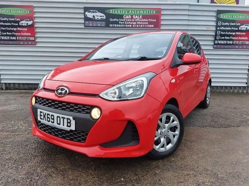 Used Hyundai i10 SE 2019 Red Hatchback