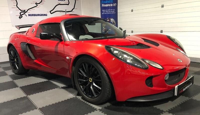 Used Lotus Exige 189 HP (139 kW) 2008 Red Coupe