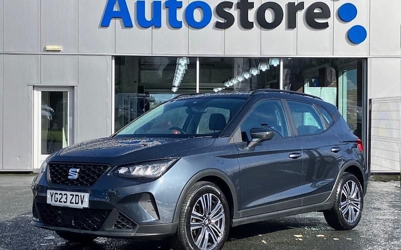 Usado Seat Arona SE Technology 110 CV (80 kW) 2023 SUV