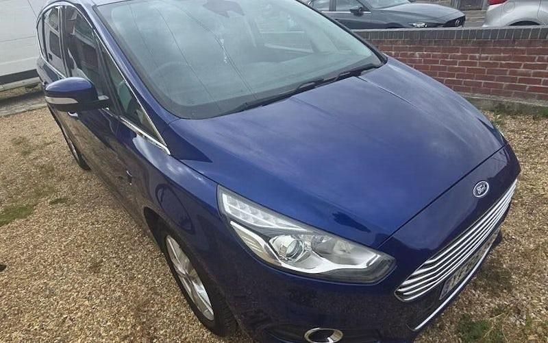 Used 2018 Ford S-MAX Titanium MPV | £9,488 (Good price) - Image 1/4