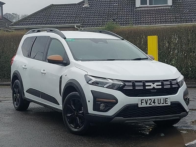Used Dacia Jogger Extreme 140 HP (102 kW) 2024 White MPV