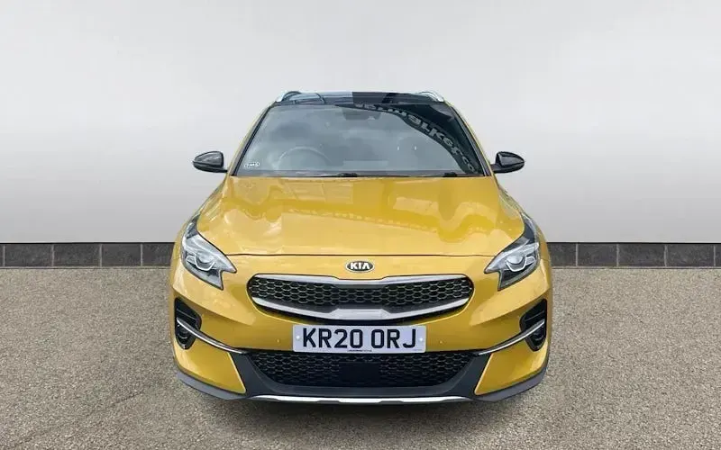 Used Kia XCeed First Edition 140 HP (102 kW) 2020 Yellow SUV
