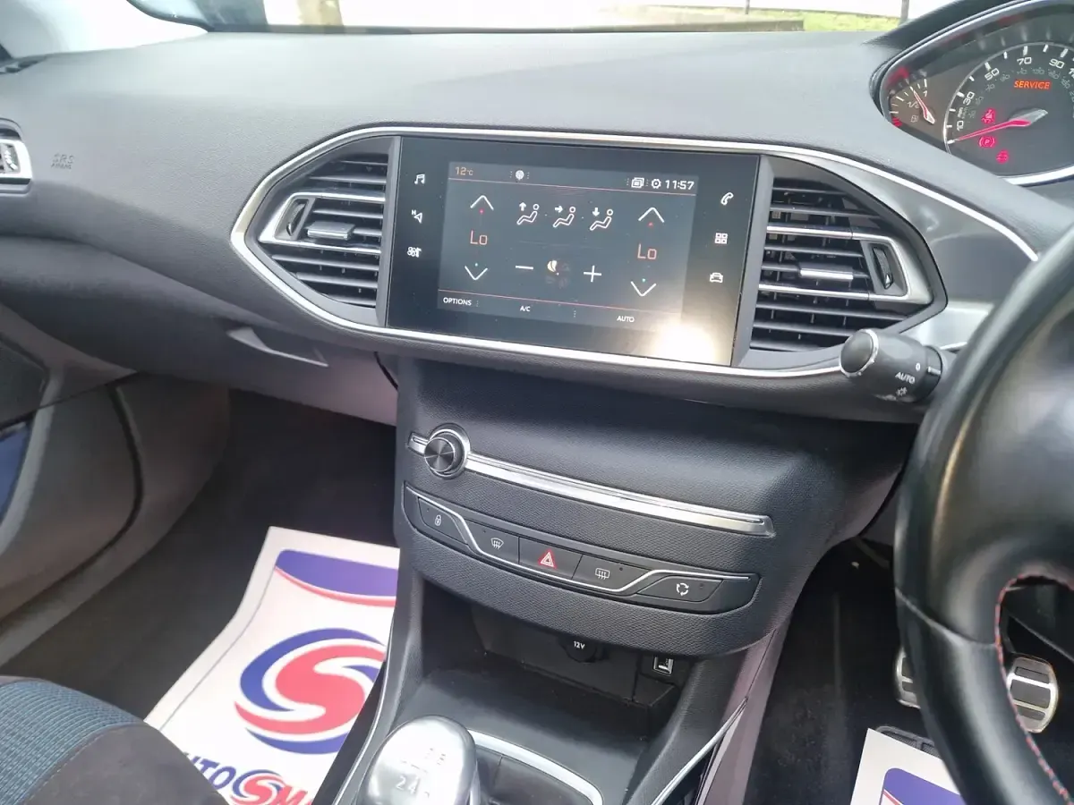 Begagnad Peugeot 308 S 130 HK (95 kW) 2019 Blå Halvkombi