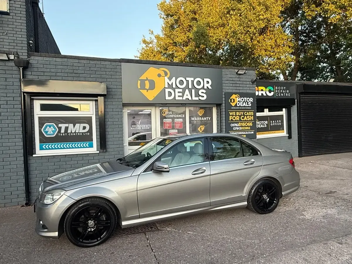Käytetty Mercedes C220 2009 Hopea Sedan