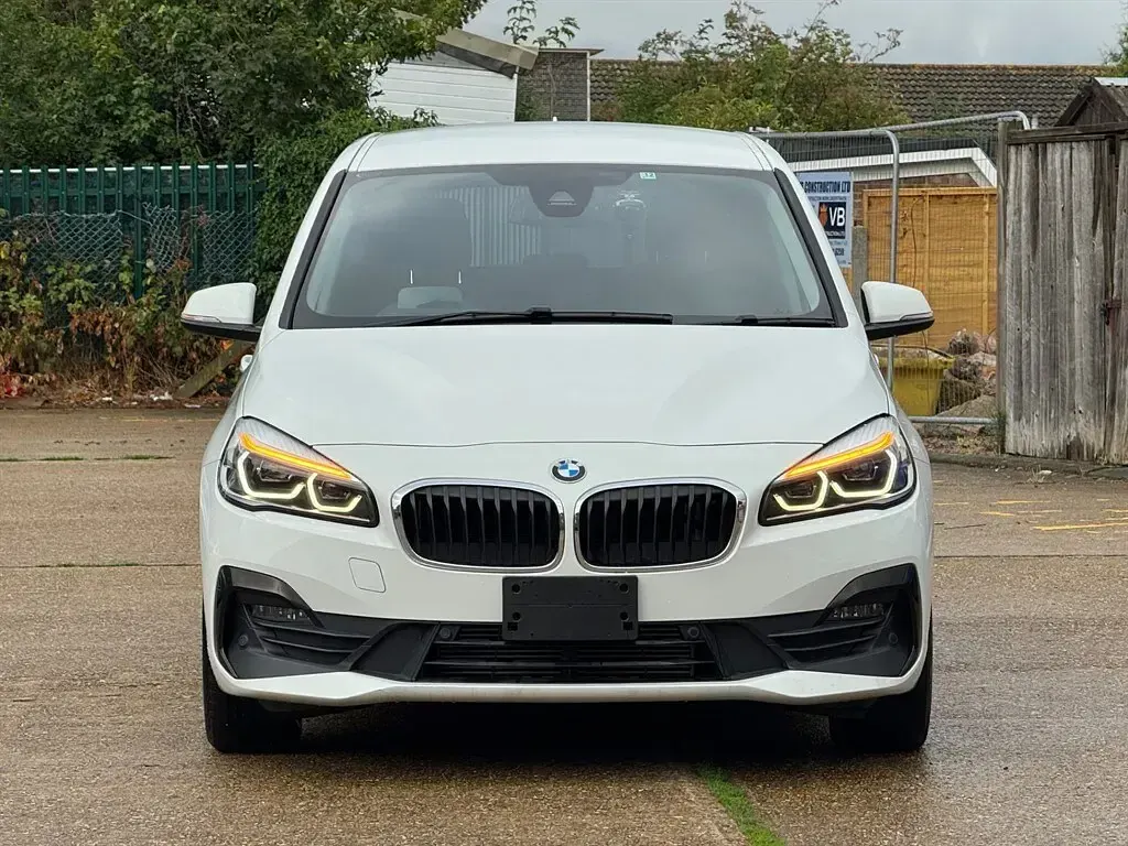 Used BMW 218 Gran Tourer 2019 White MPV