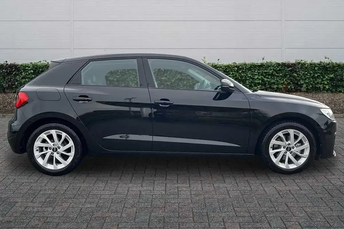 Used Audi A1 Sport 108 HP (79 kW) 2024 Black SUV