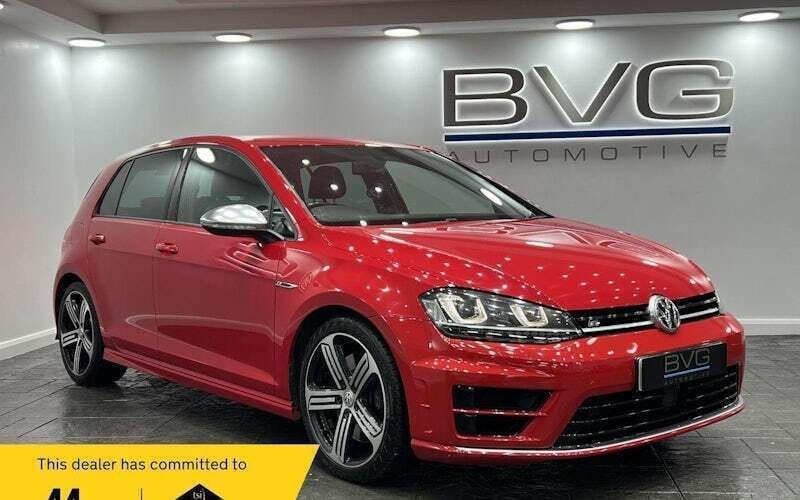 Red Used 2016 VW Golf VII R Hatchback | £14,444 (Good price) - Image 1/2