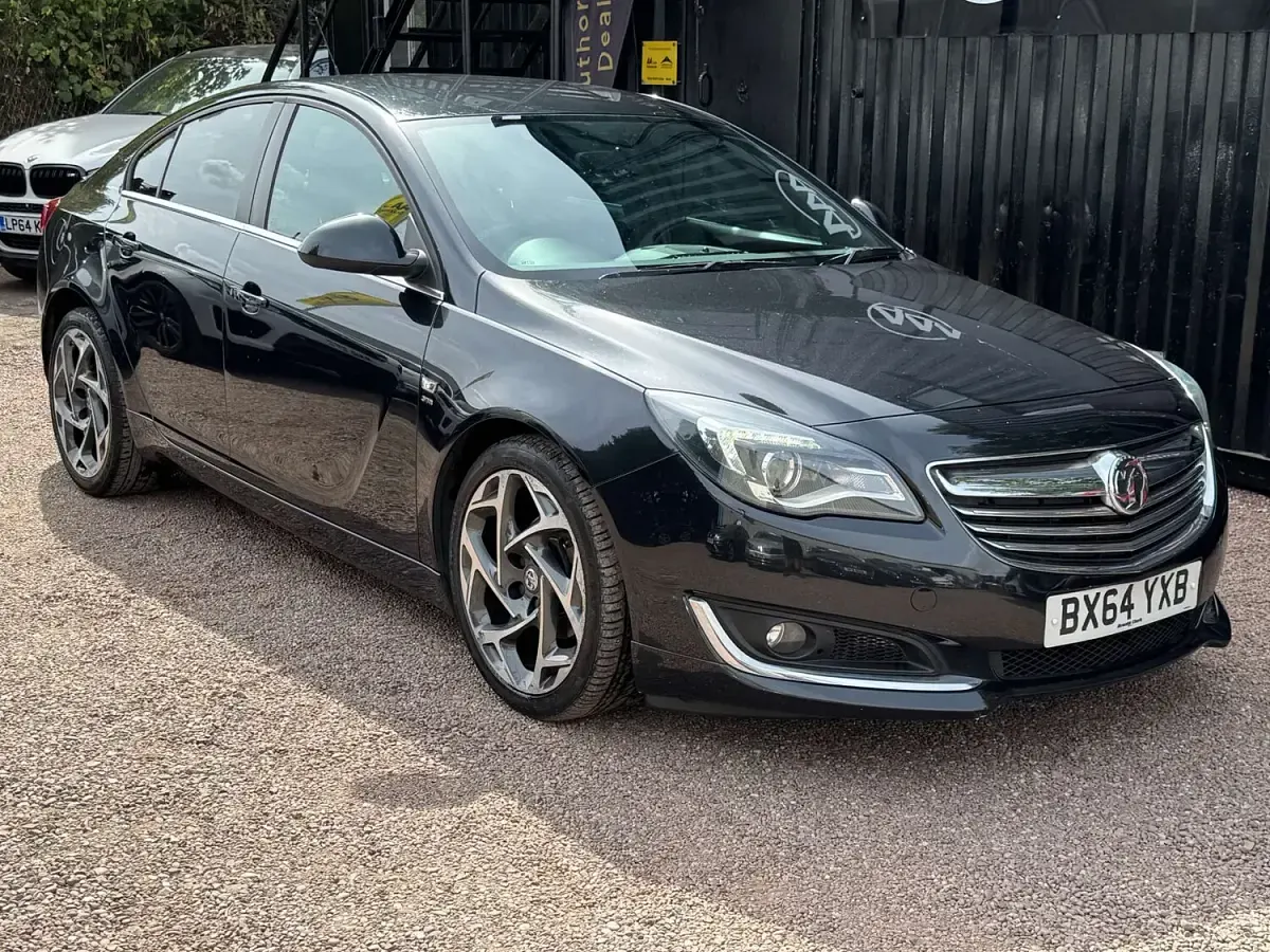 Used Vauxhall Insignia SRi 163 HP (119 kW) 2014 Black Hatchback