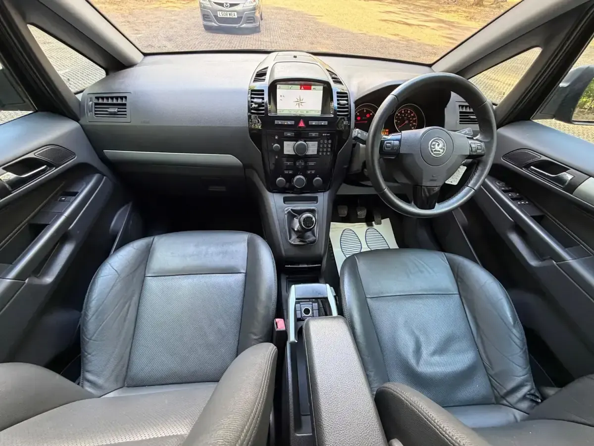 Used Vauxhall Zafira Elite 2011 Blue MPV