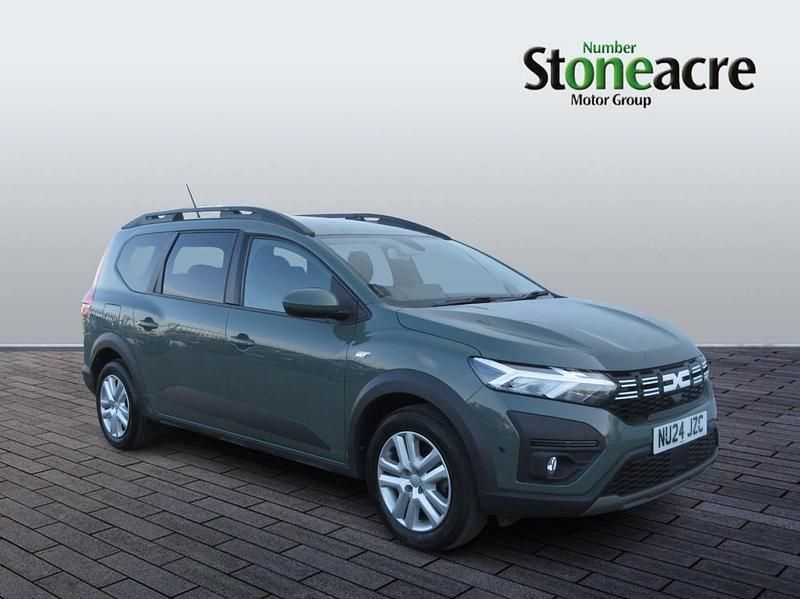 Used Dacia Jogger Expression 109 HP (80 kW) 2024 Green MPV