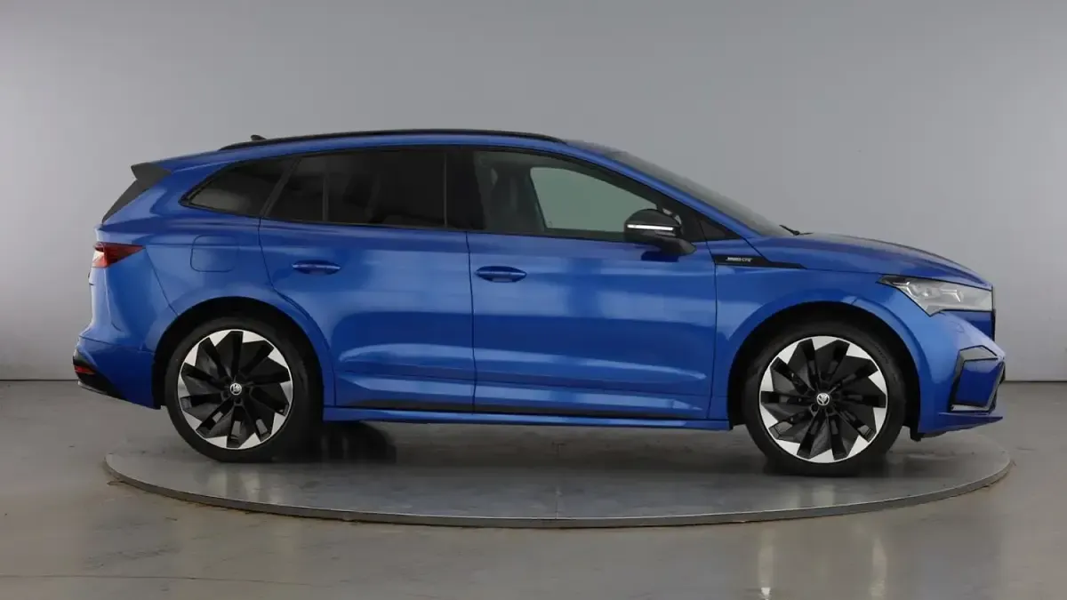 Used Skoda Enyaq iV SportLine 194 kW (265 HP) 2022 Race blue metallic SUV