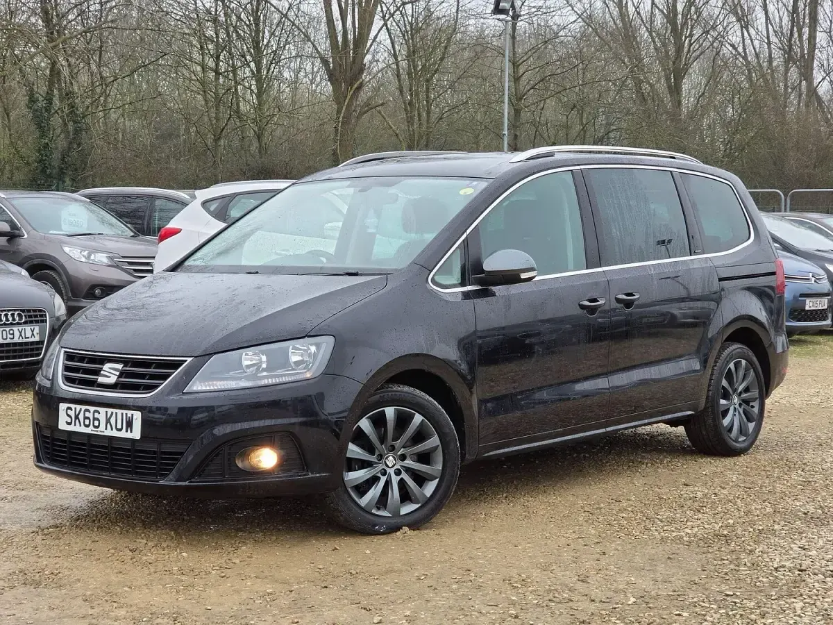 Used Seat Alhambra CONNECT 150 HP (110 kW) 2016 Black MPV