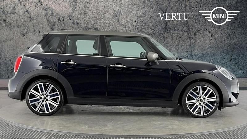 Used Mini Cooper Exclusive 136 HP (100 kW) 2022 Black Hatchback