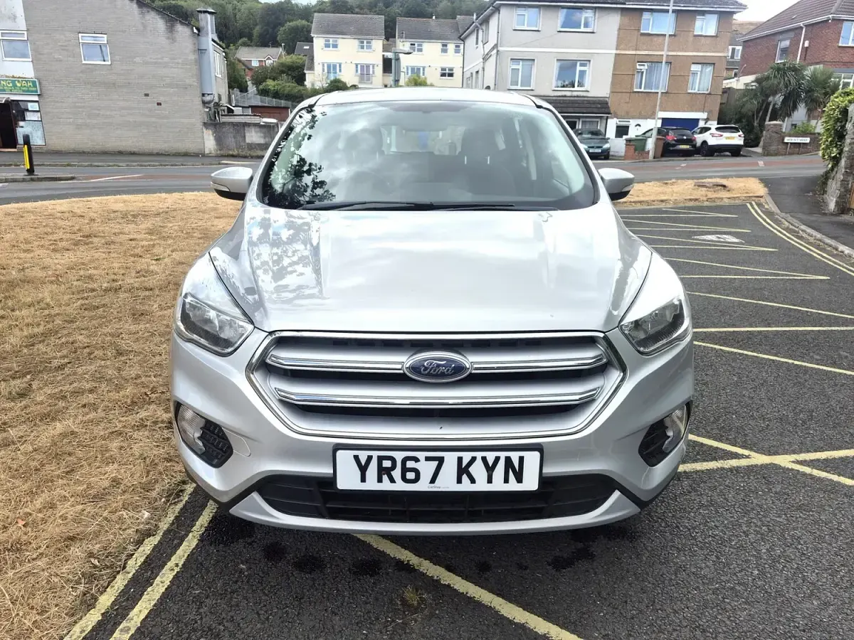 Used Ford Kuga Zetec 120 HP (88 kW) 2017 Silver SUV