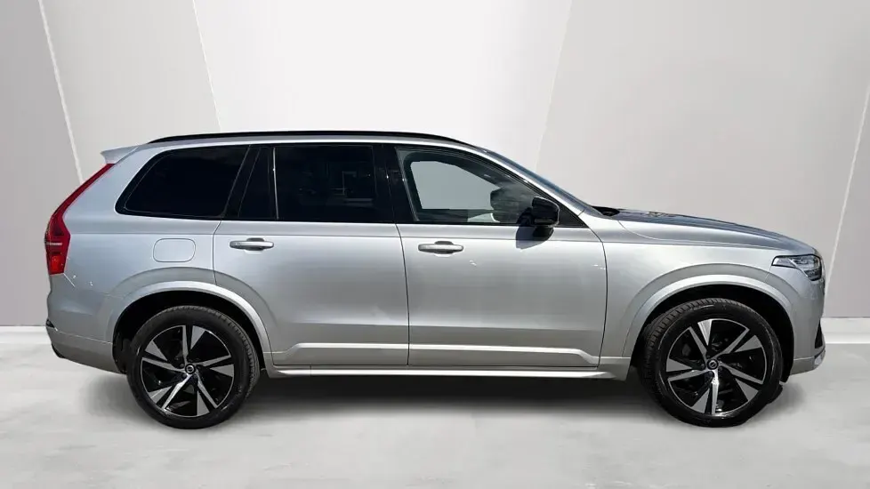 Used Volvo XC90 R-Design 232 HP (170 kW) 2019 Silver SUV