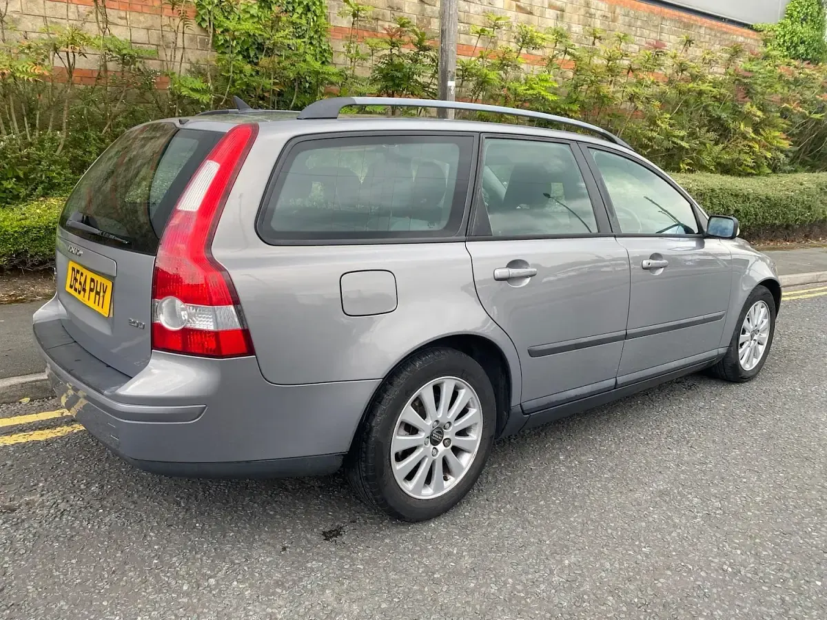 Used Volvo V50 136 HP (100 kW) 2004 Grey Estate