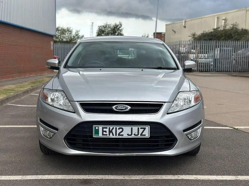 Silver Used 2012 Ford Mondeo Zetec Hatchback | £1,399 (Fair price) - Image 1/4