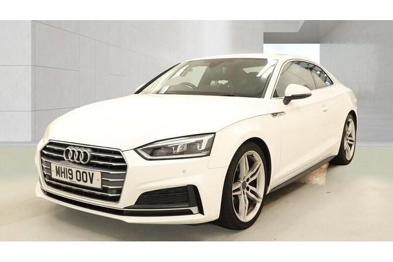 Used Audi A5 S-Line 150 HP (110 kW) 2019 White Coupe