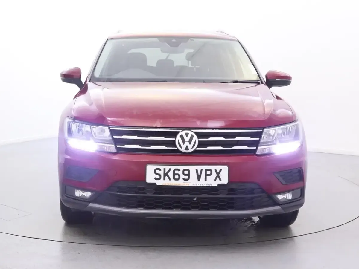 Usado VW Tiguan Allspace Match 150 HP (110 kW) 2019 Vermelho SUV