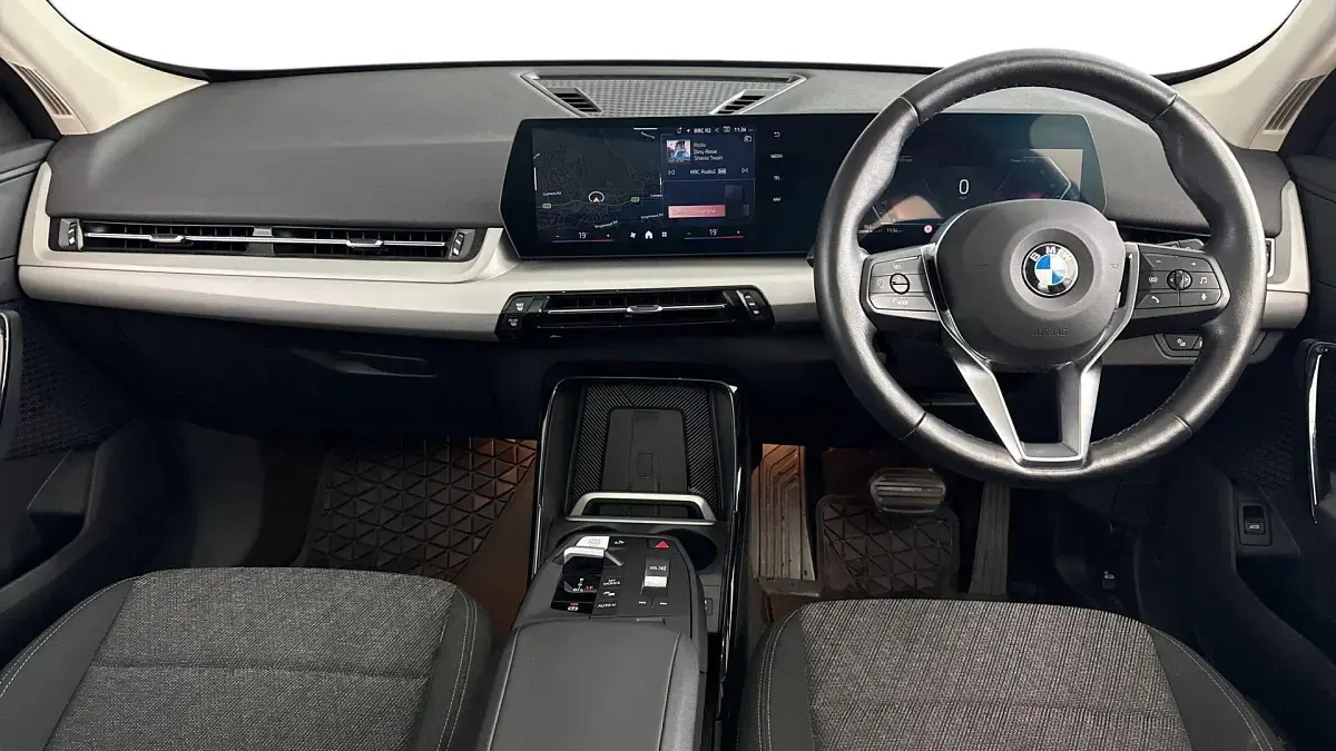 Used BMW X1 Sport Line 148 HP (108 kW) 2024 Orange SUV