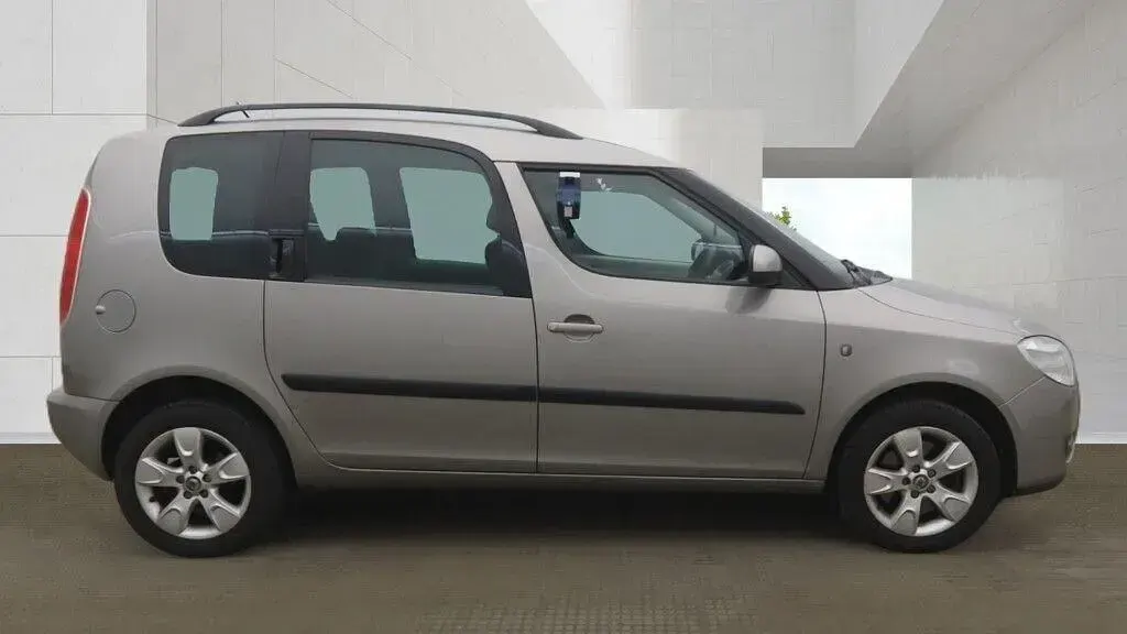 Used Skoda Roomster SE 2010 Beige MPV