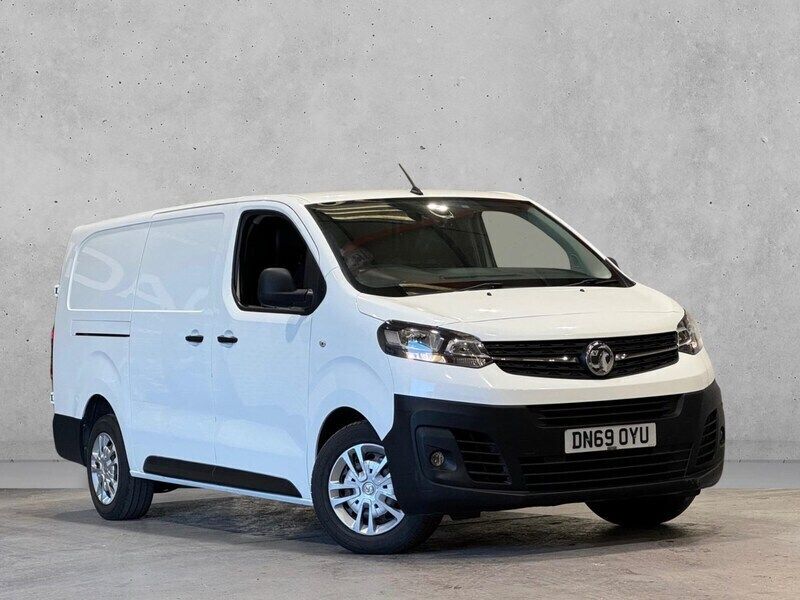 White Used 2019 Vauxhall Vivaro S Van | £9,500 (Fair price) - Image 1/4