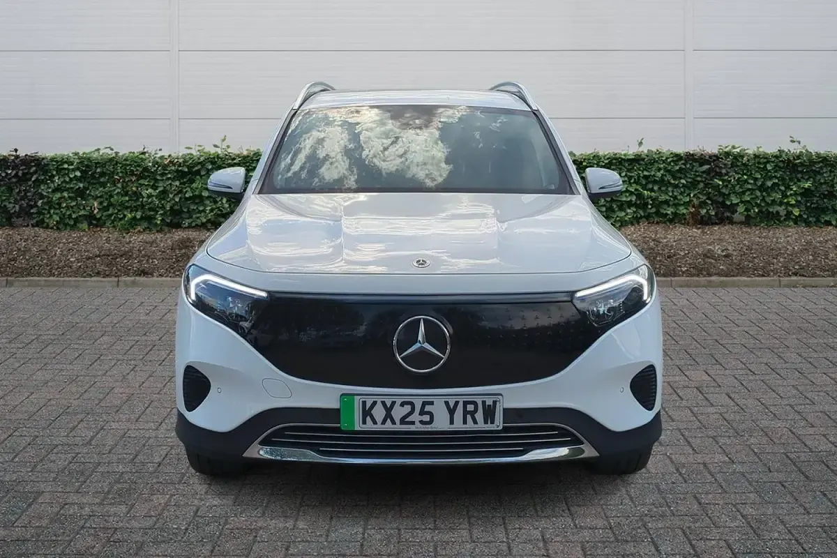 Used Mercedes EQB250+ Executive 139 kW (190 HP) 2025 White SUV