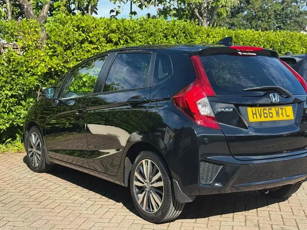 Used Honda Jazz EX 102 HP (75 kW) 2017 Black Hatchback
