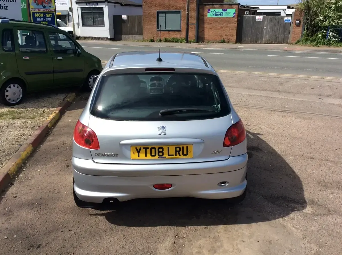 Used Peugeot 206 75 HP (55 kW) 2008 Silver Hatchback