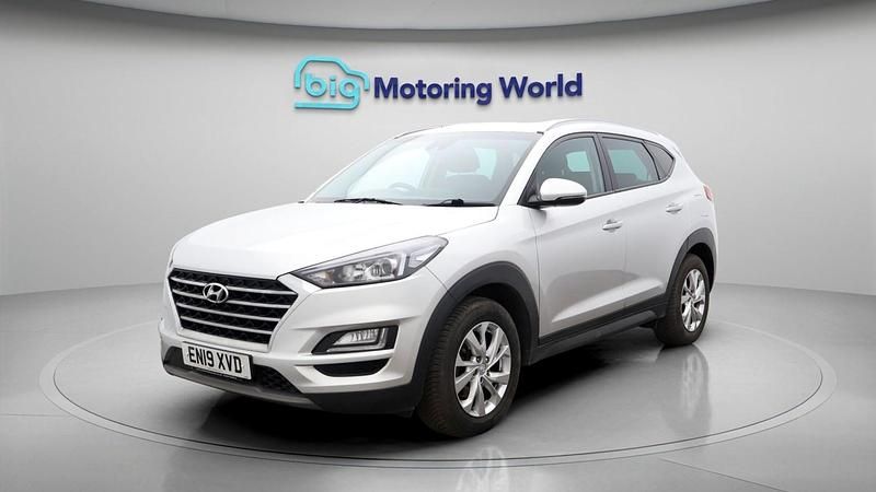 Used Hyundai Tucson SE 177 HP (130 kW) 2019 Silver SUV