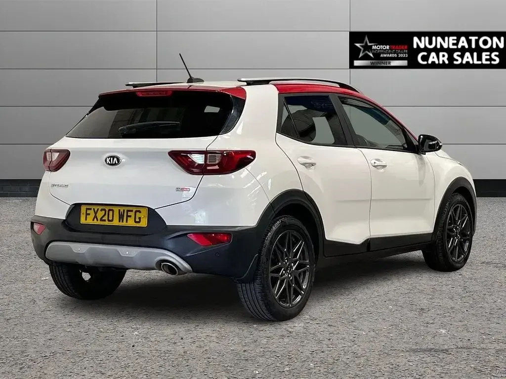 Used Kia Stonic 118 HP (86 kW) 2020 White SUV