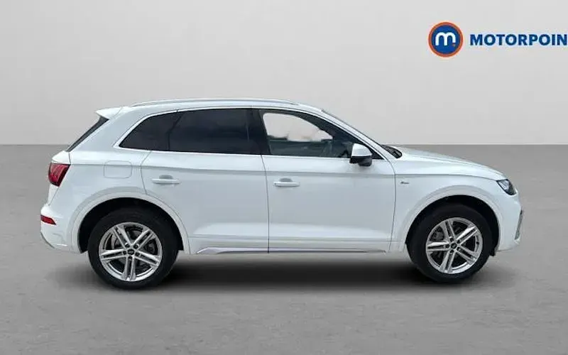 Used Audi Q5 S-Line 265 HP (194 kW) 2024 SUV