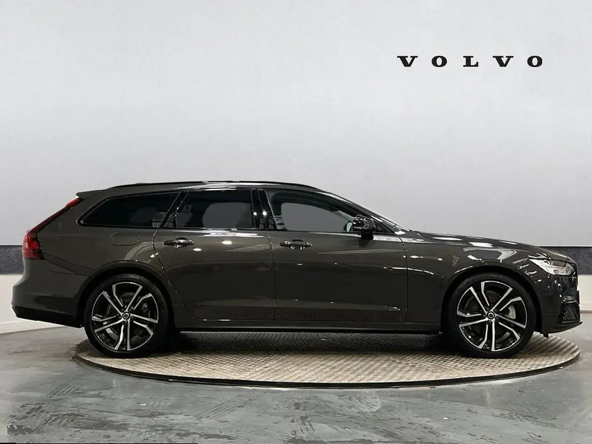 Used Volvo V90 Ultra 449 HP (330 kW) 2026 Estate