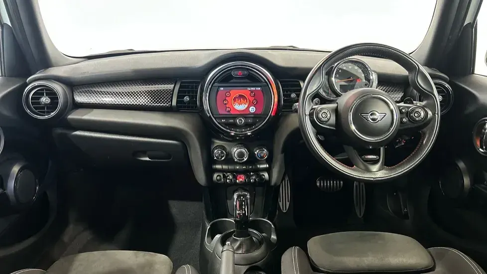 Used Mini Cooper S Hatch 189 HP (139 kW) 2019 White Hatchback