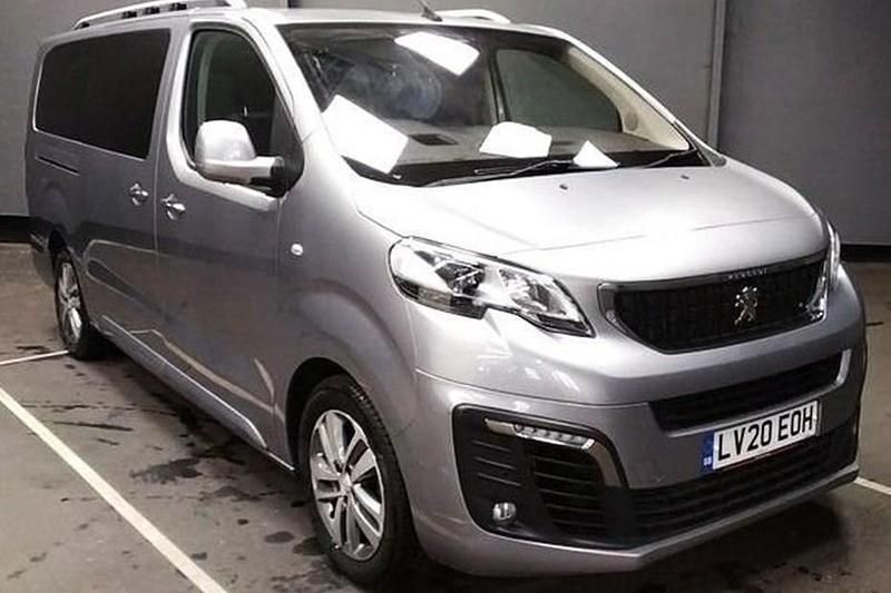 Used Peugeot Traveller Allure 180 HP (132 kW) 2020 Grey MPV