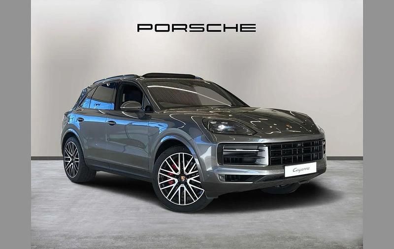 Grey New 2025 Porsche Cayenne S SUV | £99,995 (Super price) - Image 1/4