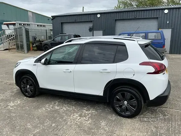Used Peugeot 2008 Signature Sky 2019 White SUV
