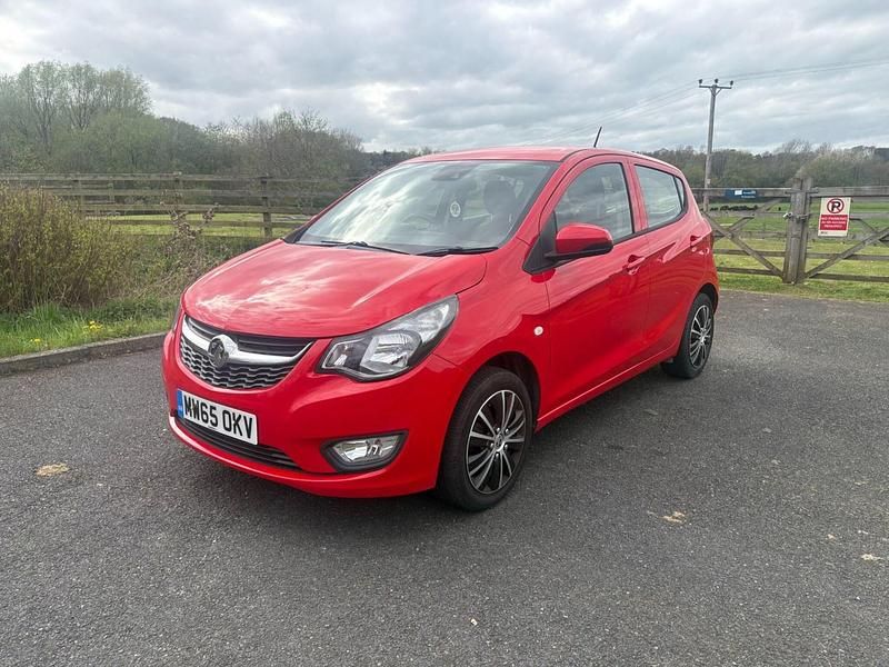 Second-hand Vauxhall Viva 75 CP (55 kW) 2015 Roșu Hatchback