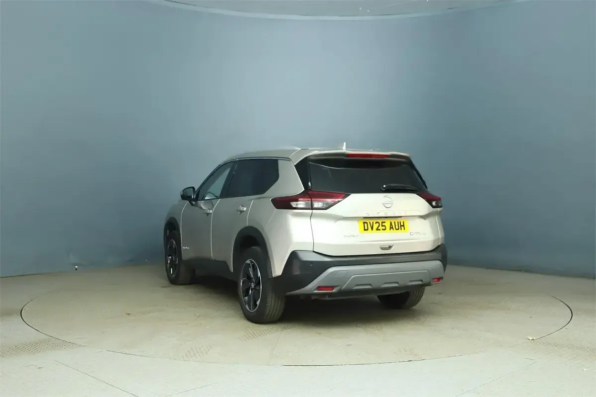 Used Nissan X-Trail N-Connecta 204 HP (150 kW) 2025 Silver SUV
