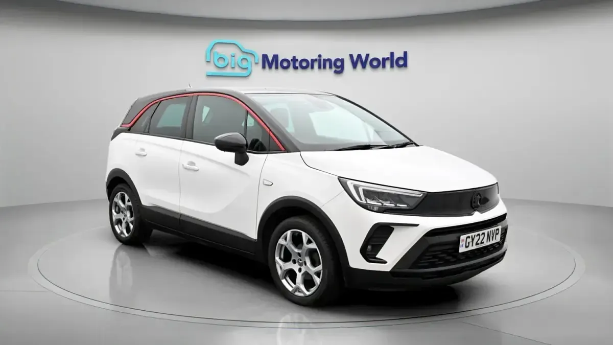 Second-hand Vauxhall Crossland GS Line 83 CP (61 kW) 2022 Alb SUV
