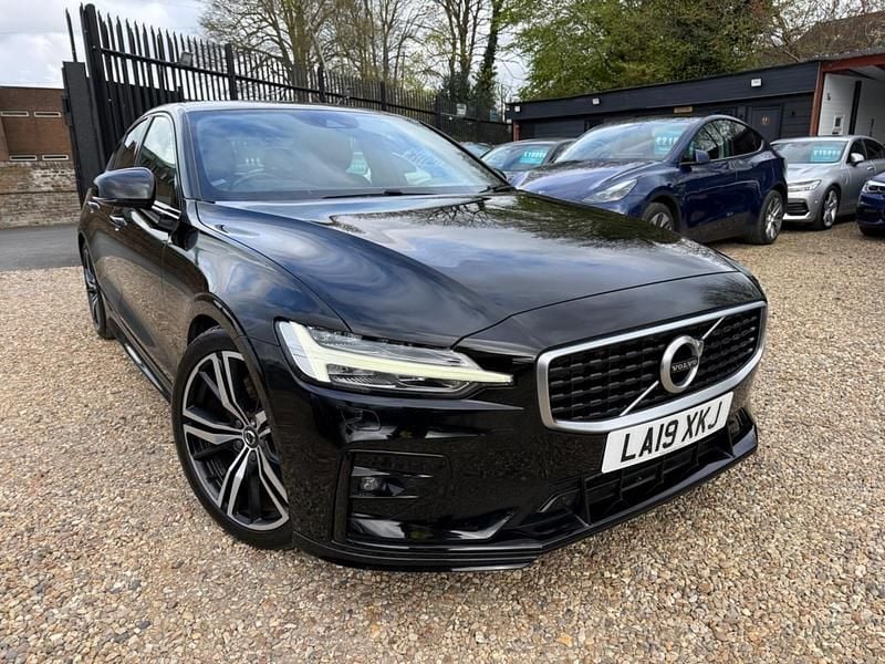 Used Volvo S60 R-Design 250 HP (183 kW) 2019 Black Sedan