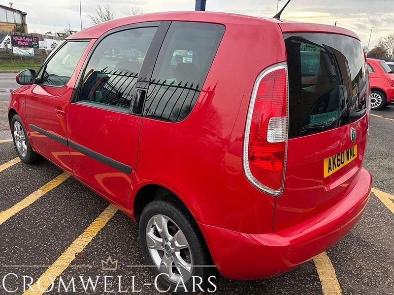 Used Skoda Roomster SE 105 HP (77 kW) 2010 Red MPV
