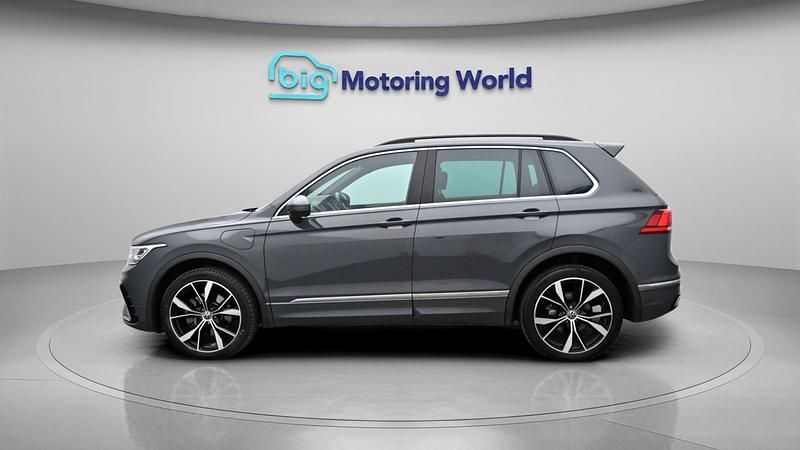 Used VW Tiguan R-line 242 HP (177 kW) 2023 SUV